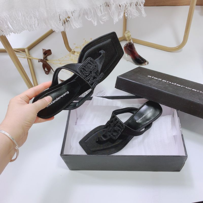 B(ẢNH THẬT) Guốc Kẹp Ngón Wang 5p Da Mềm Êm Fullbox Cao Cấp