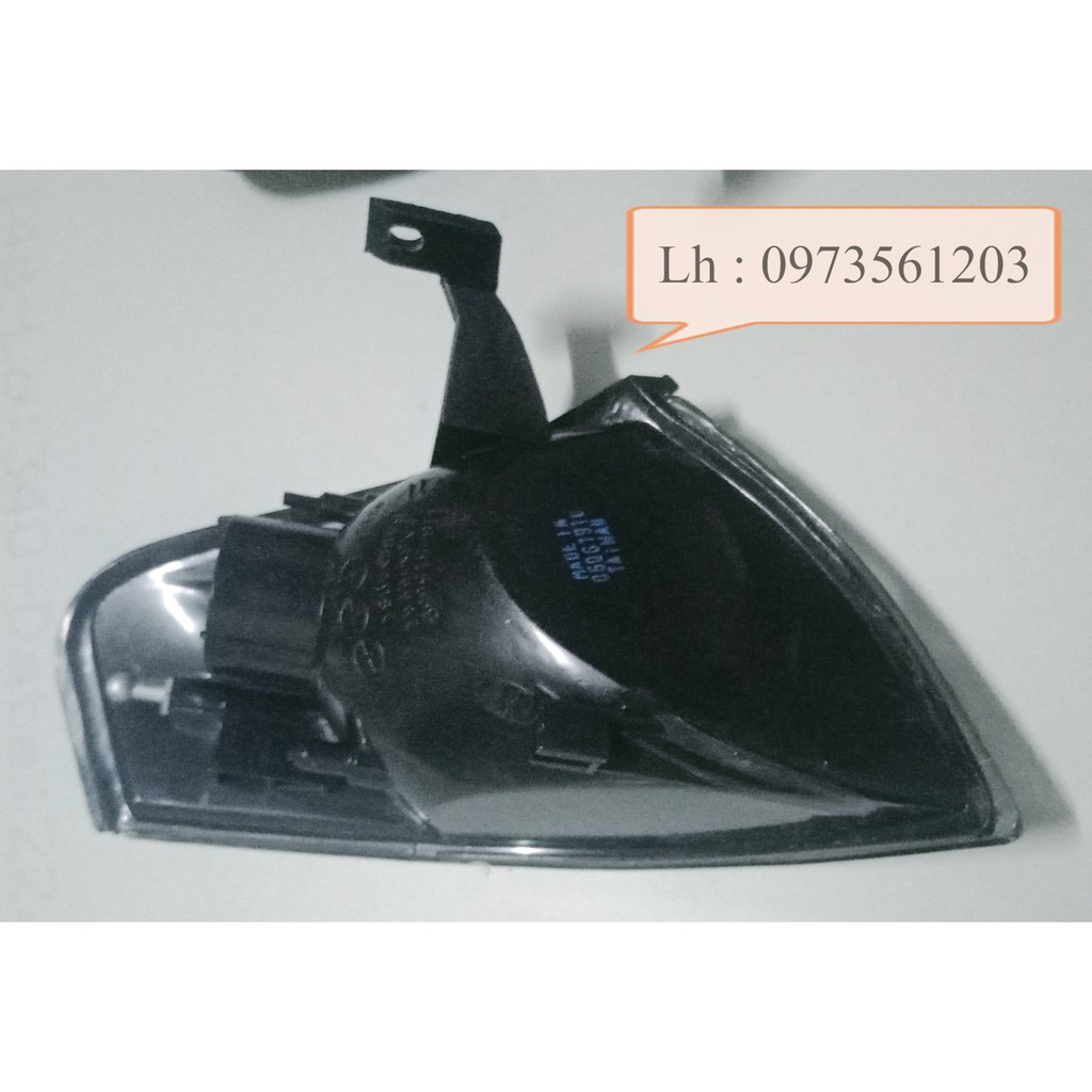 Đèn xi nhan Mazda 323 đời 1997-2000 -tặng vòng xoay hương hoa