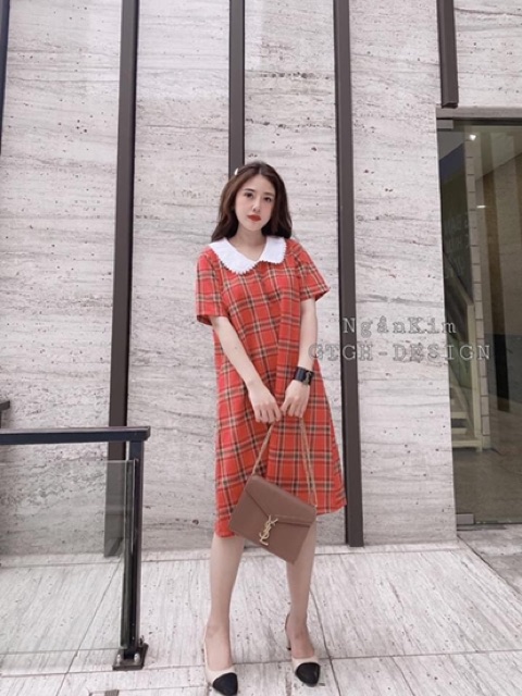 Váy Suông Kẻ Đỏ Cổ Sen Siêu Xinh , Đầm Suông Kẻ Đỏ Cao Cấp