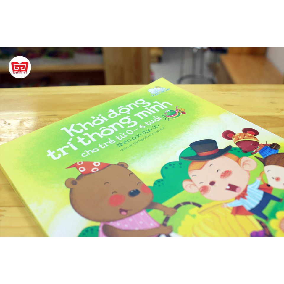 SÁCH - Khởi động trí thông minh cho trẻ từ 0-6 tuổi - Nhện con đan áo