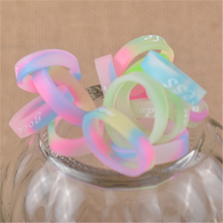 Nhẫn Silicon Dạ Quang Chống Trượt Dễ Thương Cá Tính