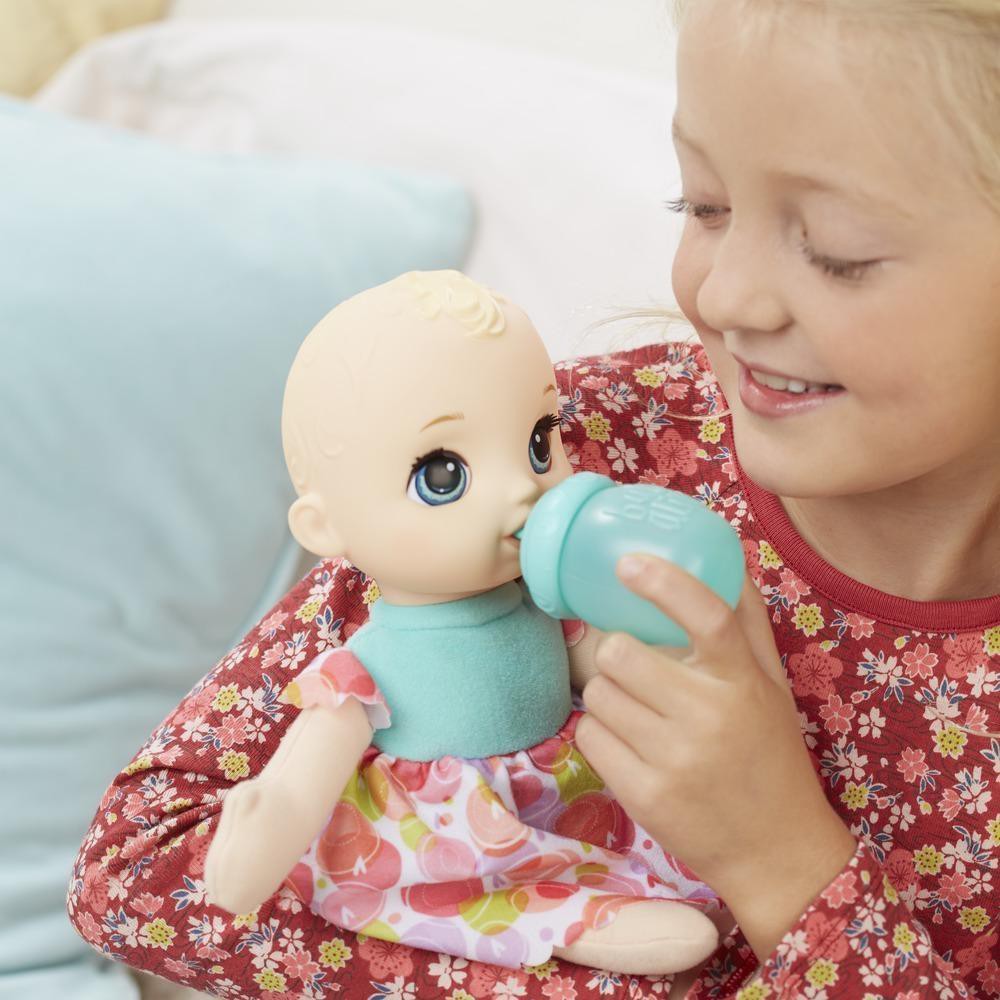 Búp bê Baby Alive bé cưng đáng yêu biết chớp mắt & uống nước ngâm ti