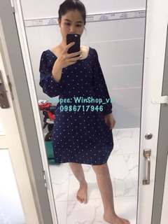 Đầm chấm bi cổ vuông