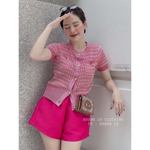 Áo len hồng gài nút