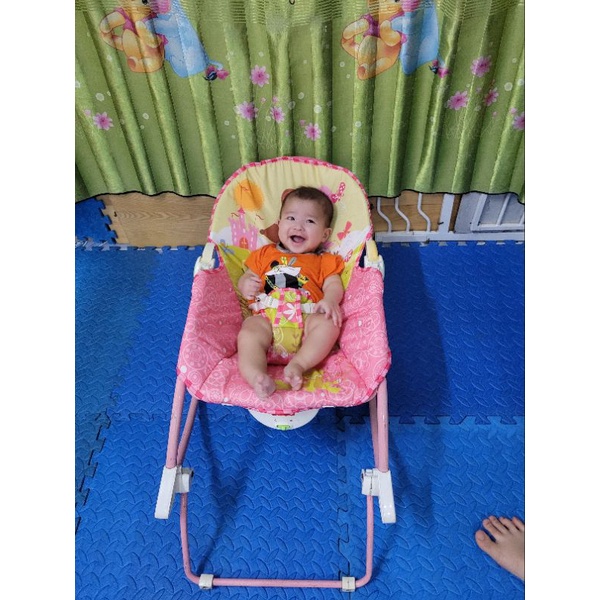 Ghế Rung e bé♥️.
