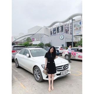 Váy đen cổ đức phối nhũ cho nữ