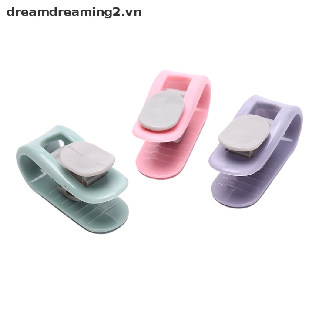 Kẹp Cố Định Ga Giường Bằng Nhựa Chống Trượt Tiện Lợi