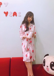 Váy ngủ lụa hình quả dâu( ảnh thật+có sẵn)
