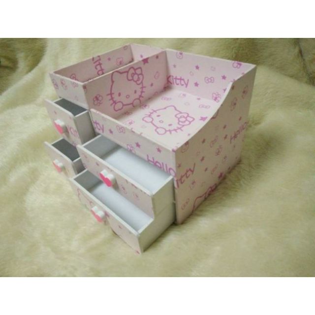 Kệ mĩ phẩm 4 hộc hello kitty