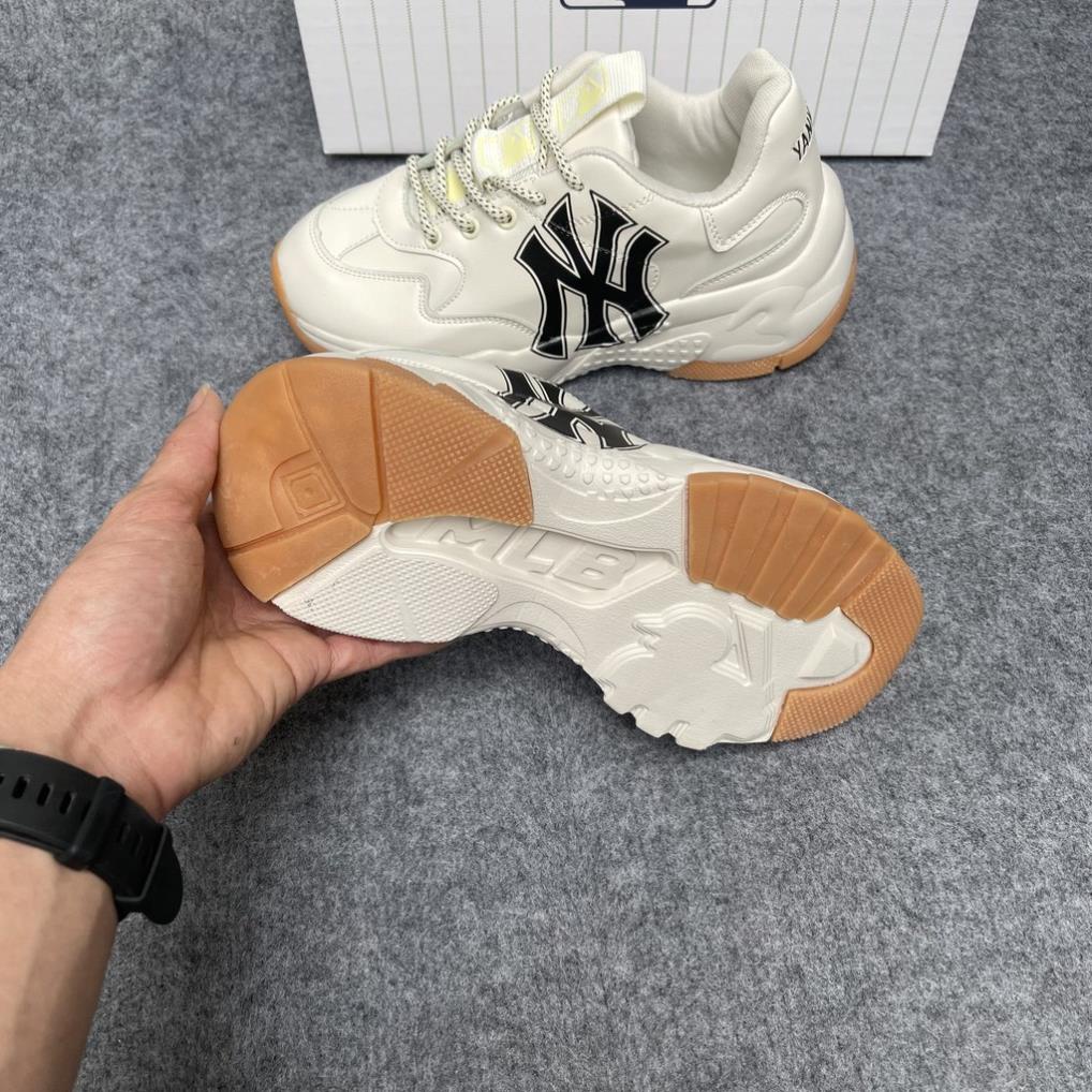 Giày thể thao mới 2021 NY đen đế nâu. Full box bill bản cao cấp