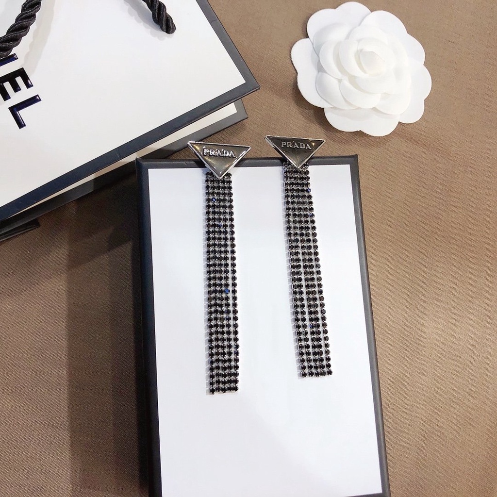Khuyên Tai Tròn Bằng Thép Titan In Logo Prada Thời Trang Cho Nữ