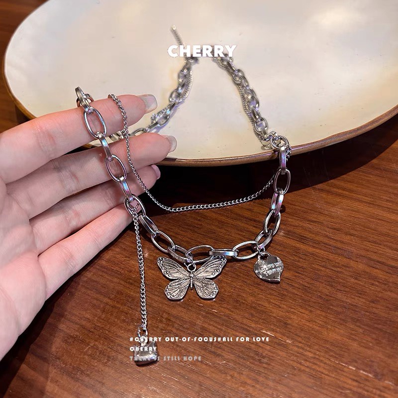 Dây chuyền choker 2 tầng chi tiết Butterfly màu bạc swag dành cho nữ