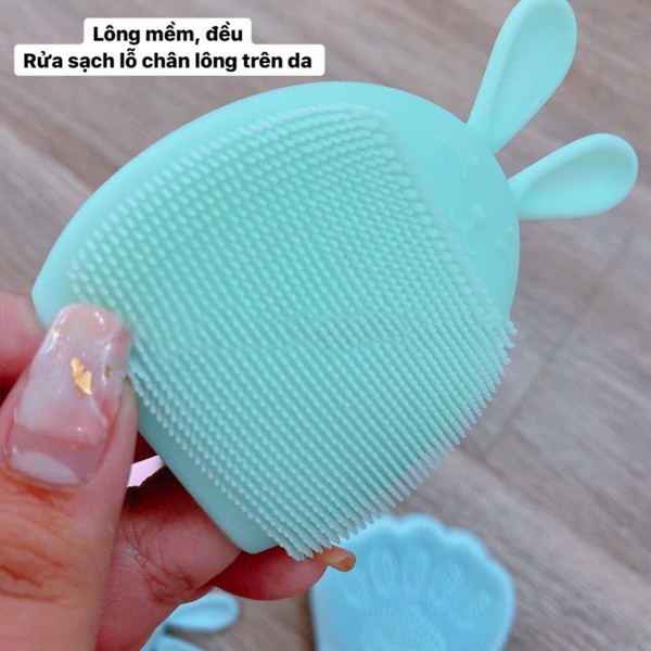 Miếng Silicon Rửa Mặt, Massage, Tẩy Tế Bào Chết Hình Tai Thỏ Siêu Tiện Lợi (Giao Màu Ngẫu Nhiên)