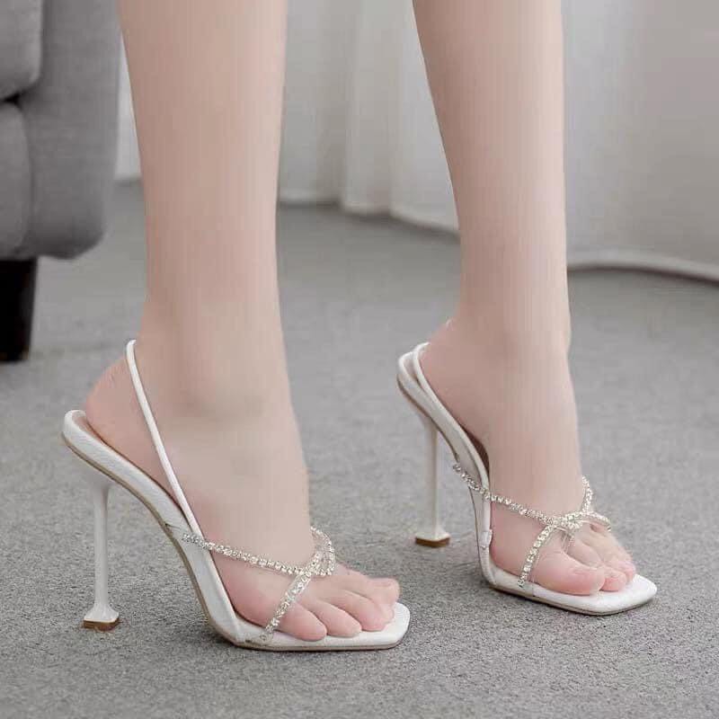 Sandal,guốc kẹp dây ngọc đính đá gót nhọn 7p