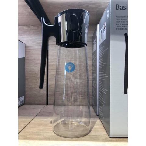 Bình nước thủy tinh WMF Basic có tay cầm - Dung tích 1.5L