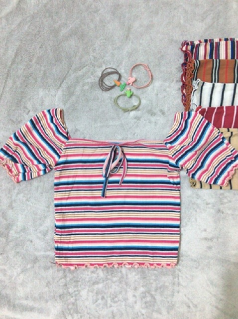 Áo croptop kẻ sọc
