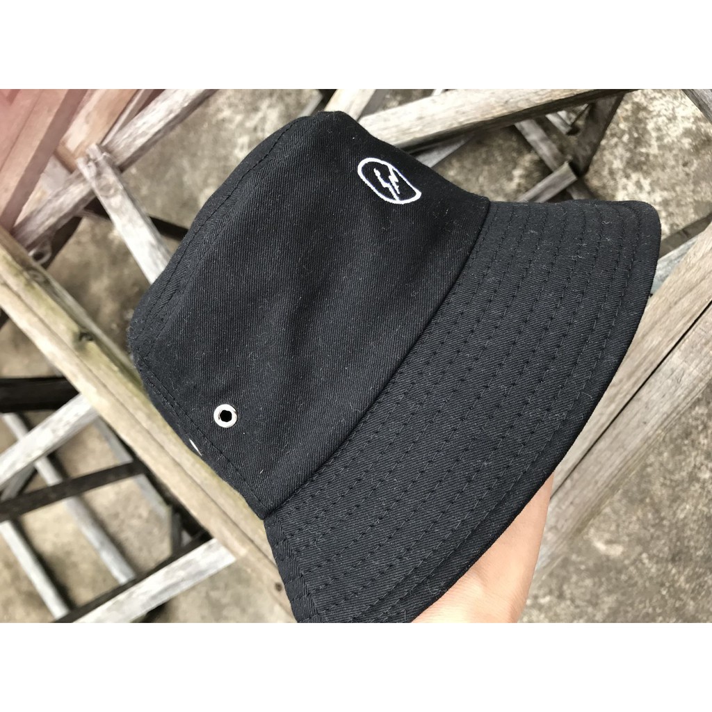 Bucket GD Lightning tia sét có dây - Sẵn hàng