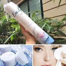Bông tẩy trang Emily Watterpads 120 miếng của Đức