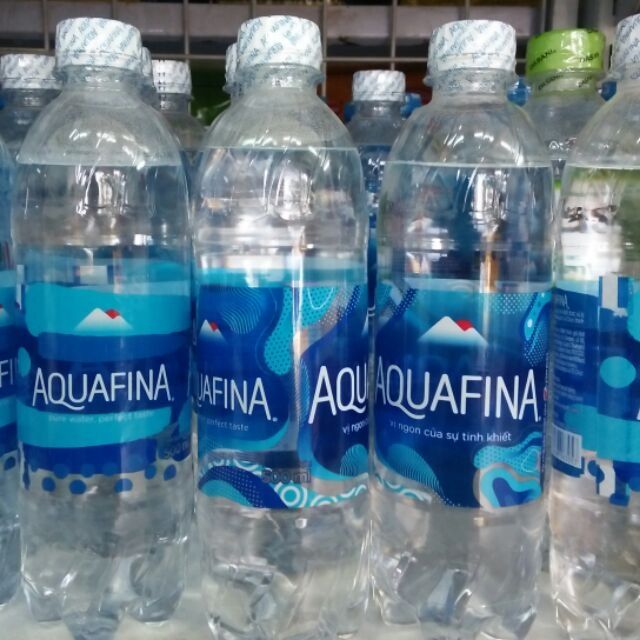 1 chai nước khoáng Aquafina 500ml