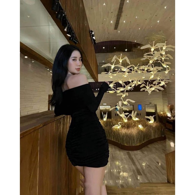 Váy body dúm trễ vai