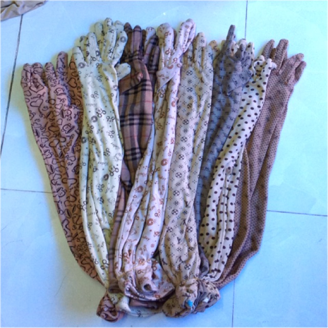 Bao tay dài tới nách