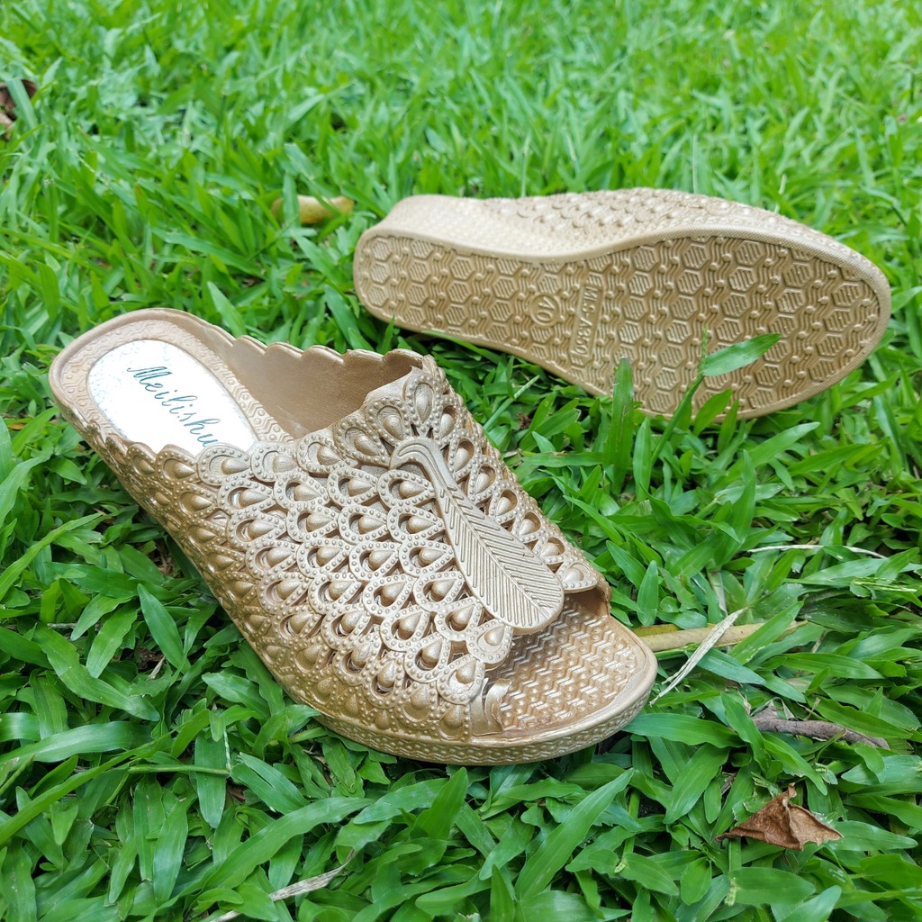 DÉP NHỰA DẺO NỮ ĐI MƯA CAO 4CM