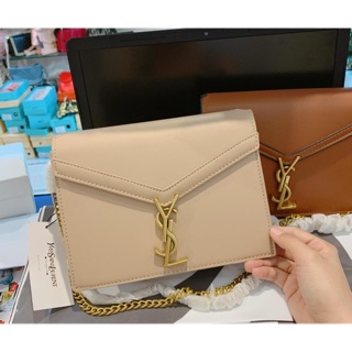 Túi hàng có sẵn tại shop
