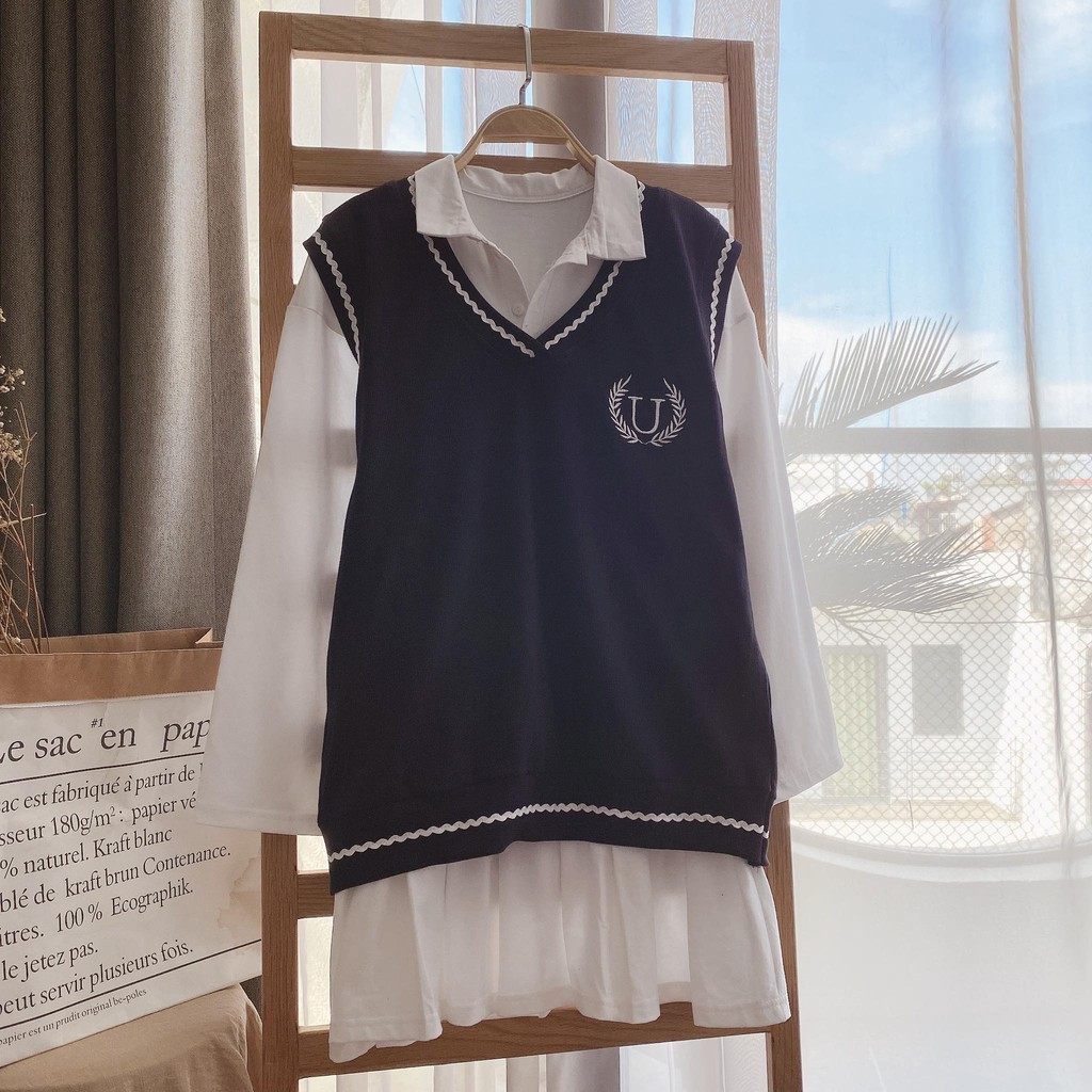 SET ĐẦM POLO TRẮNG PHỐI CHÂN XẾP LI + ÁO GILE GÂN NAVY VIỀN | BigBuy360 - bigbuy360.vn