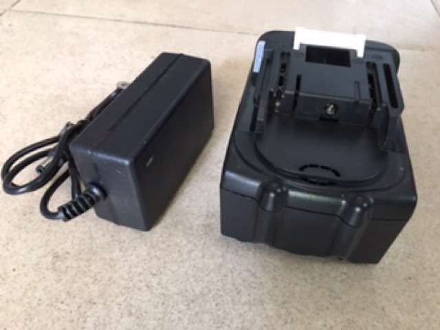 Pin makita 18vol 5000mAh, dòng xả 50A (pin li-ion)