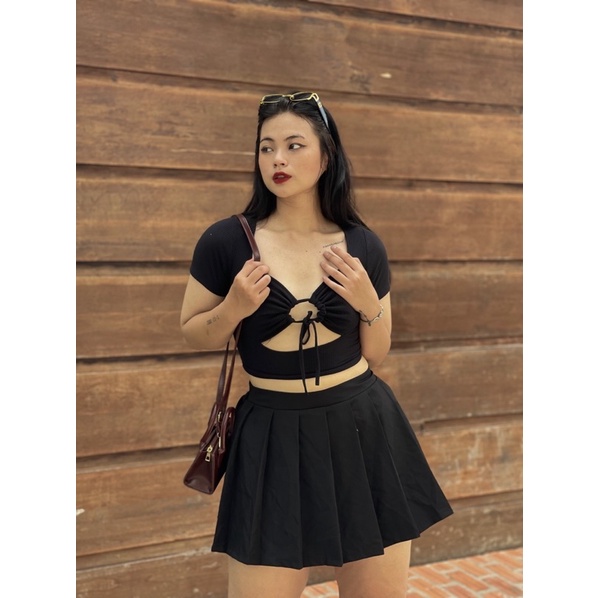 Áo croptop khoét ngực RENCHA