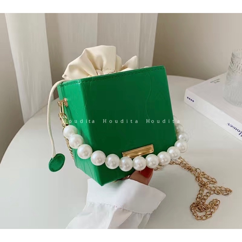 Túi hộp đeo chéo kiểu thời trang cho nữ cao cấp sang chảnh túi đeo chéo dây ngọc - HOUDITA - STXCN008