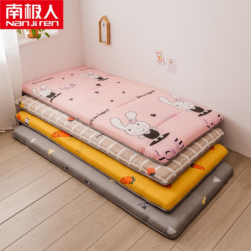 Nệm trải giường đơn có thể gấp gọn đơn giản cho giường kích thước 1.5m / 1.8m