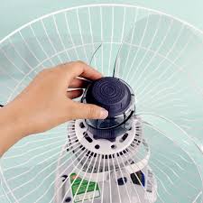 Quạt điện treo trần đảo điện cơ thống nhất Vinawind QTĐ400X-ĐB điều khiển từ xa nhỏ gọn tiện lợi