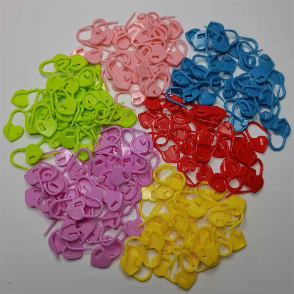 Set 50 Phụ Kiện Đánh Dấu Móc Len Hình Trái Tim Bằng Nhựa
