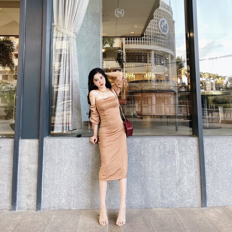 Thanh lý: Đầm nâu trễ vai