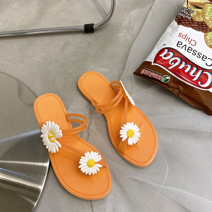 3K03 Sandal đính 2 hoa cúc ulzzang form nhỏ hơn 2 size