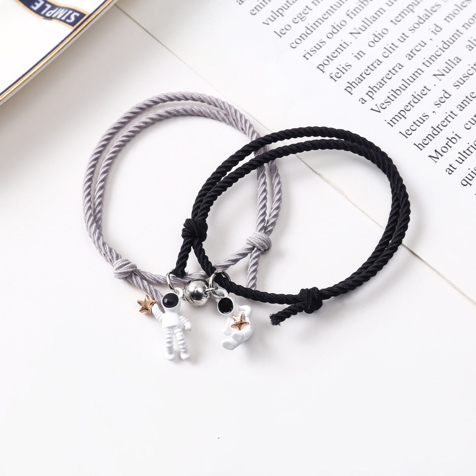 Vòng đeo tay bằng chất liệu cao su họa tiết phi hành gia