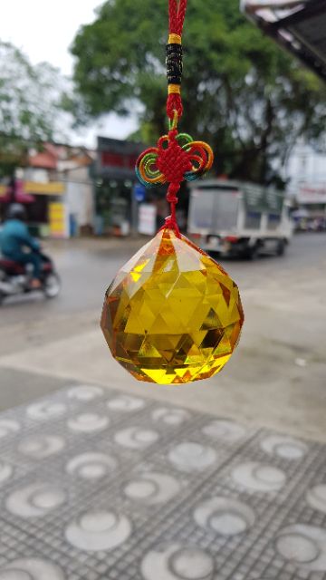 QUẢ CẦU TREO PHONG THỦY PHA LÊ PHONG THỦY ĐA GIÁC VÀNG - CẦU PHONG THỦY 6CM CÓ DÂY TÂM KẾT