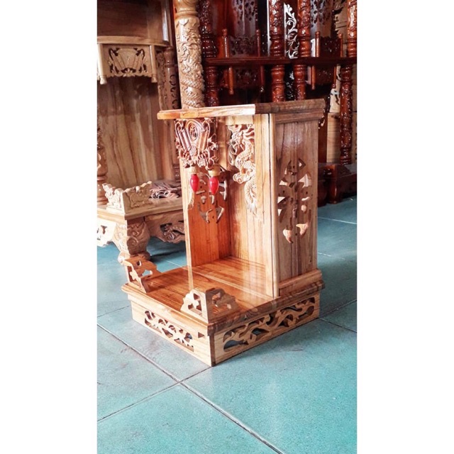 Bàn thờ gỗ xoan