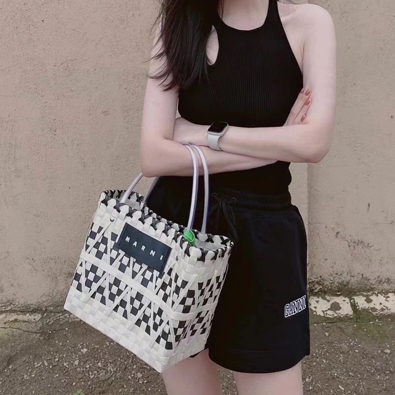 Túi dệt đan thủ công xách tay Marni