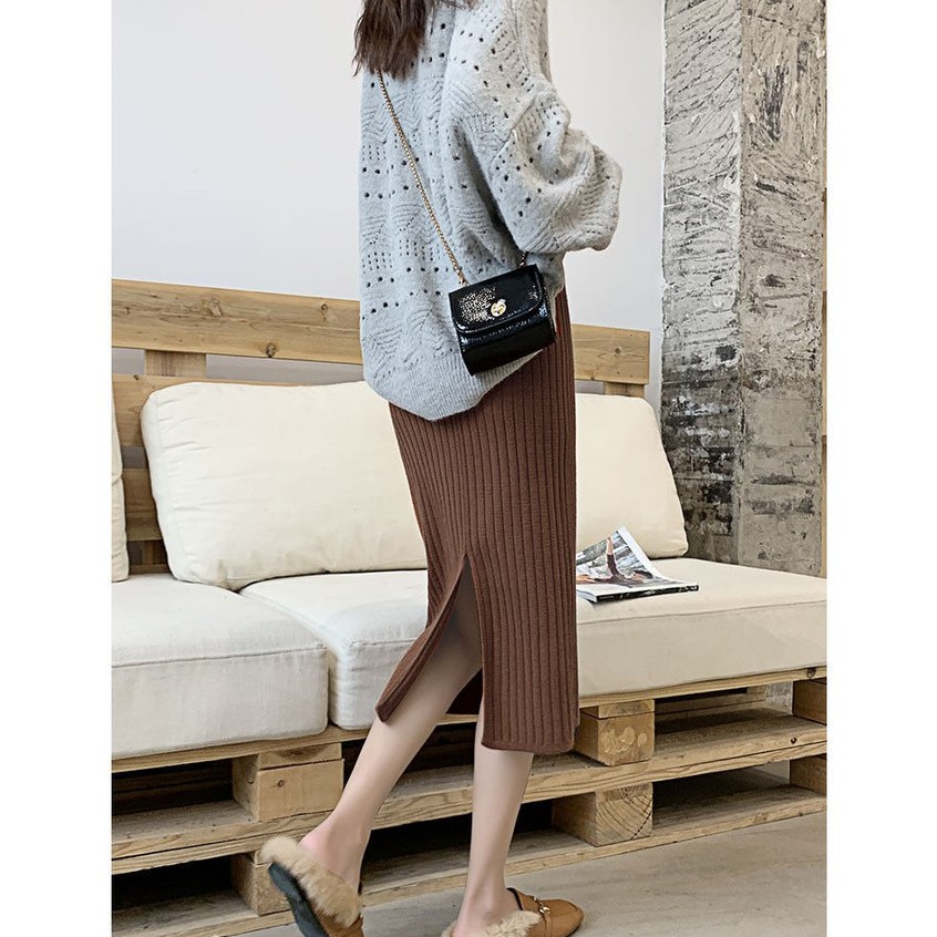 Chân váy len gân dáng dài qua gối xẻ vạt/ xẻ tà thu đông cực dễ phối đồ hot ulzzang, chân váy len tăm co giãn ôm dáng | BigBuy360 - bigbuy360.vn