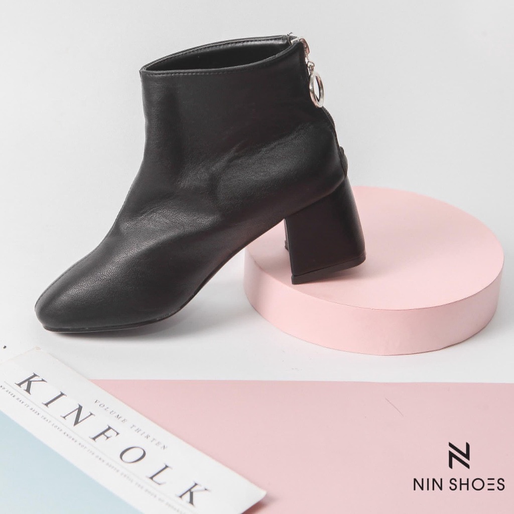 Giày boot da mịn gót vuông kéo khóa 5 phân dáng basic Ninshoes | BigBuy360 - bigbuy360.vn