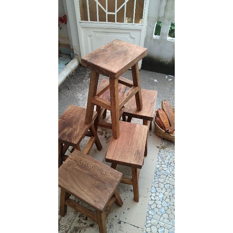 Ghế gỗ mặt vuông 4 chân (Màu giả cổ)