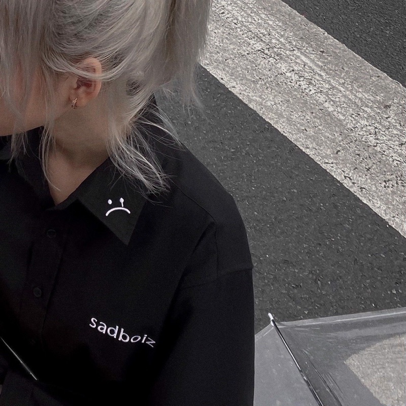 Áo sơmi tay lỡ unisex SƠMI SADBOIZ màu Đen 🖤 logo thêu/ Nam nữ unisex/FREESHIP 🖤 | BigBuy360 - bigbuy360.vn