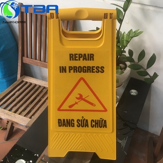 Biển cảnh báo chữ a khu vực đang sửa chữa
