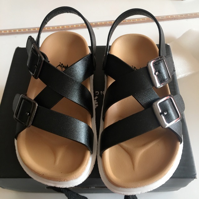 Sandal HÀN QUỐC cho bé gái đế cao su mềm , chắc chắn, đi nhẹ chân