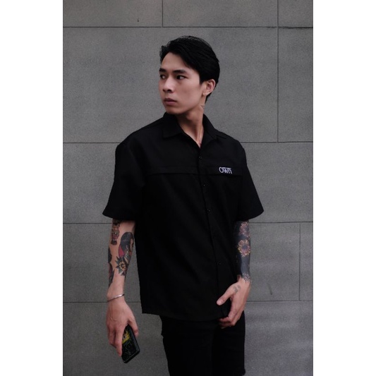 Áo sơ mi thêu OWN