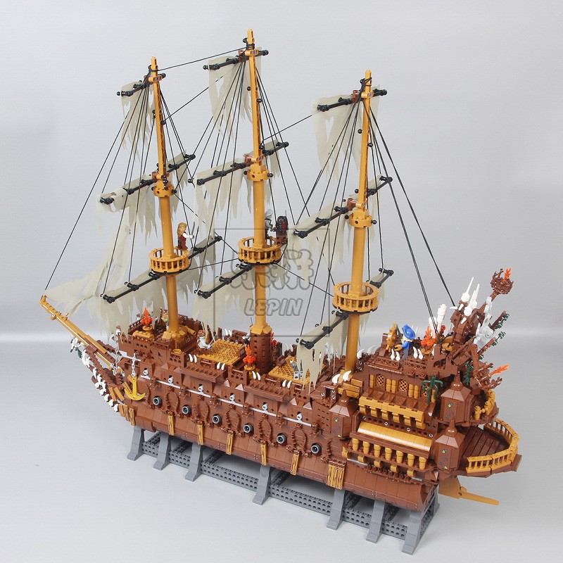 Đồ chơi Lắp Ráp Thuyền Cướp biển Tàu Hà Lan Bay Caribe 16016 - Lion King X19073 Movie Flying Dutchman - 3652 mảnh ghép