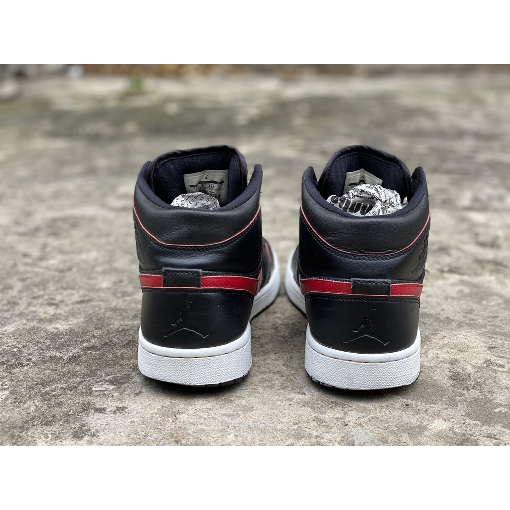 Giày Jordan 1 Retro Mid size 42.5 2hand chính hãng đã qua sử dụng