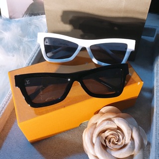 Kính lv Siêu Phẩm 2020